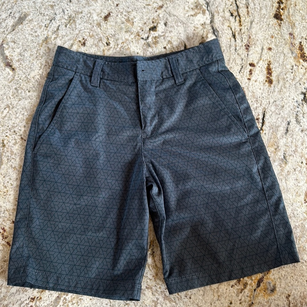 Boys’ Under Armour Size 10 Golf Shorts